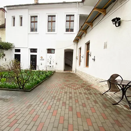 Piata Sfatului Brassai Apartamento