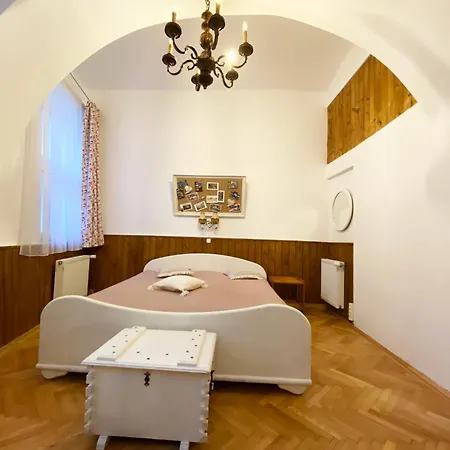 Apartment Piata Sfatului Brassai