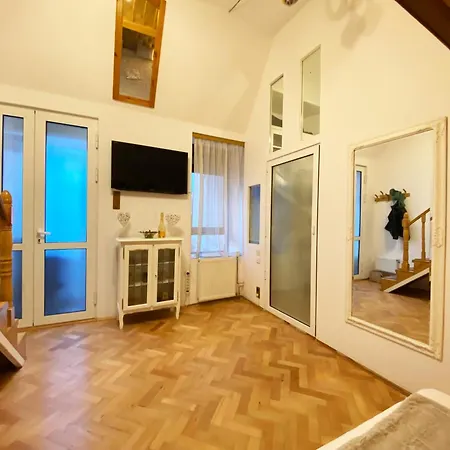 Piata Sfatului Brassai * Braşov