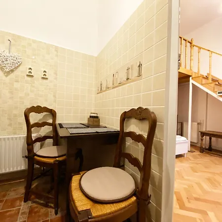Piata Sfatului Brassai Apartman Brassó